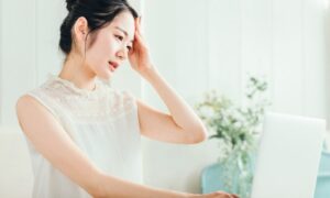頭が痛くて集中できない